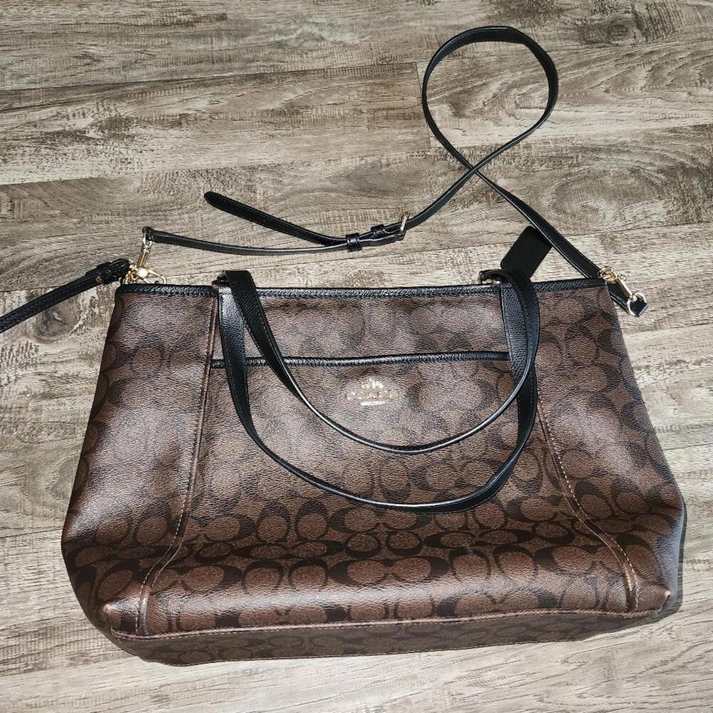 Coach Signature Full Zip Tote Bag - Picture 9 of 9